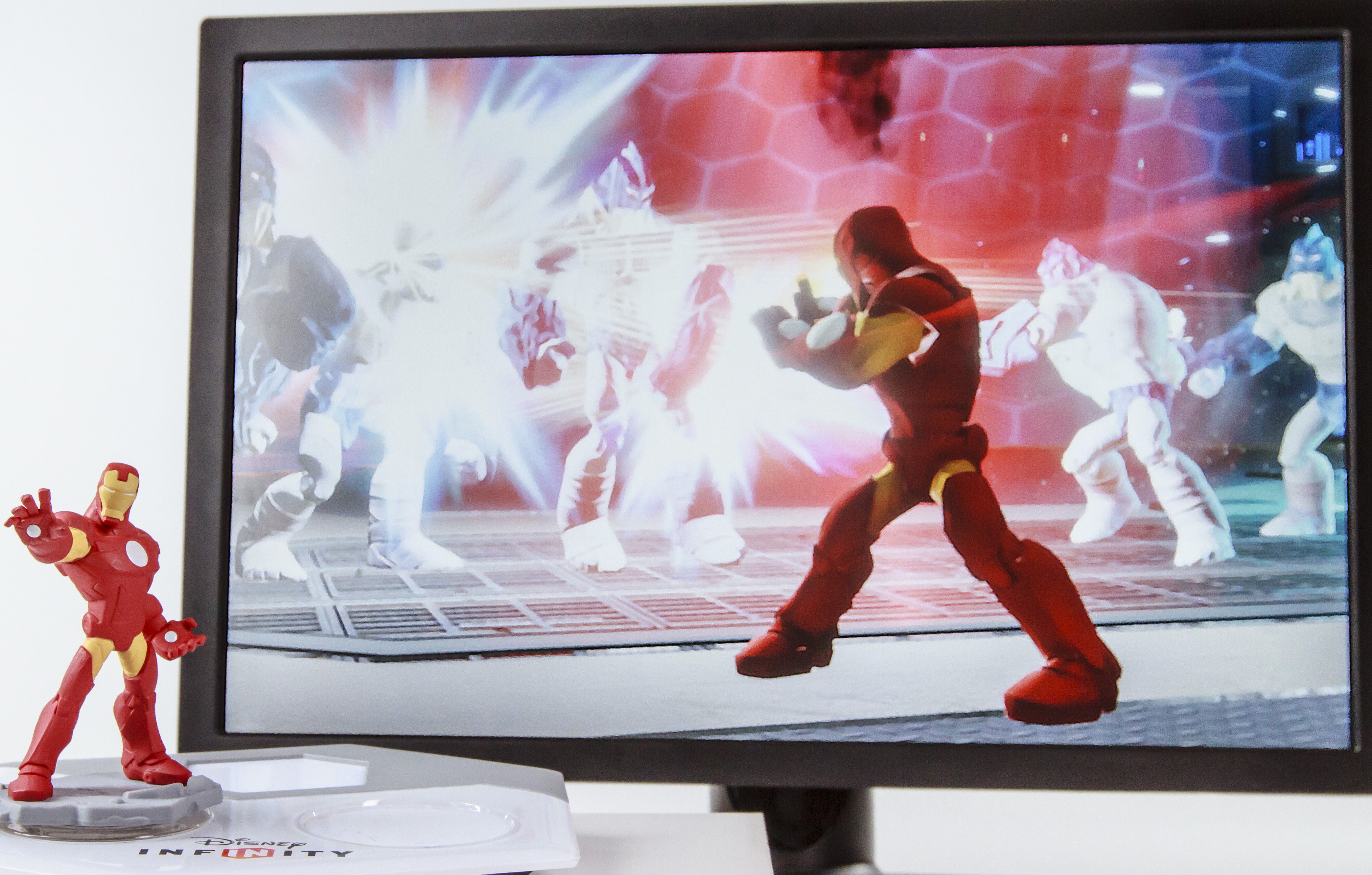 DISNEY INFINITY 2.0: MARVEL SUPER HEROES Next chapter to last year’s hit video game – launches in Nordic retail stores today